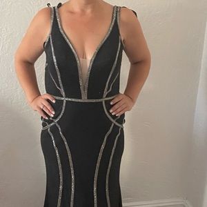 Beautiful night gown dress. Brand new, never worn